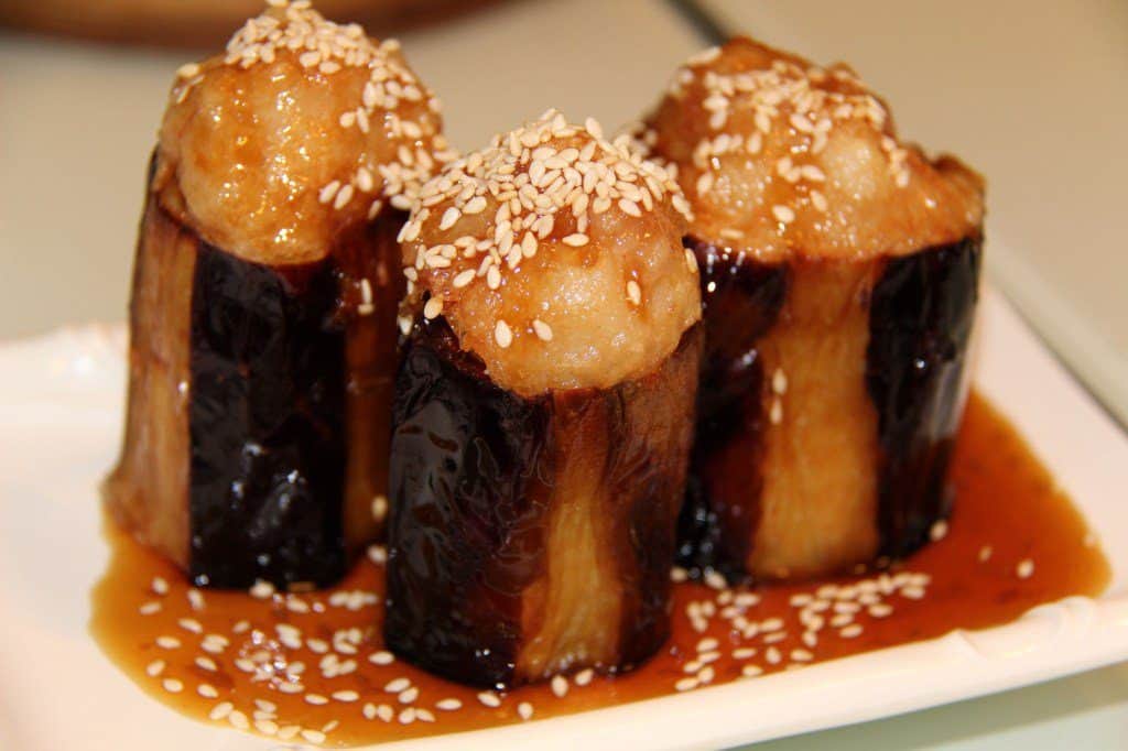 Dim Sum- Asian tapas - Easily the highlight of my time in Hong Kong was the walking food tour that I was invited to join. In this post I'll show you my favorites and even the one dish from the tour I didn't like.