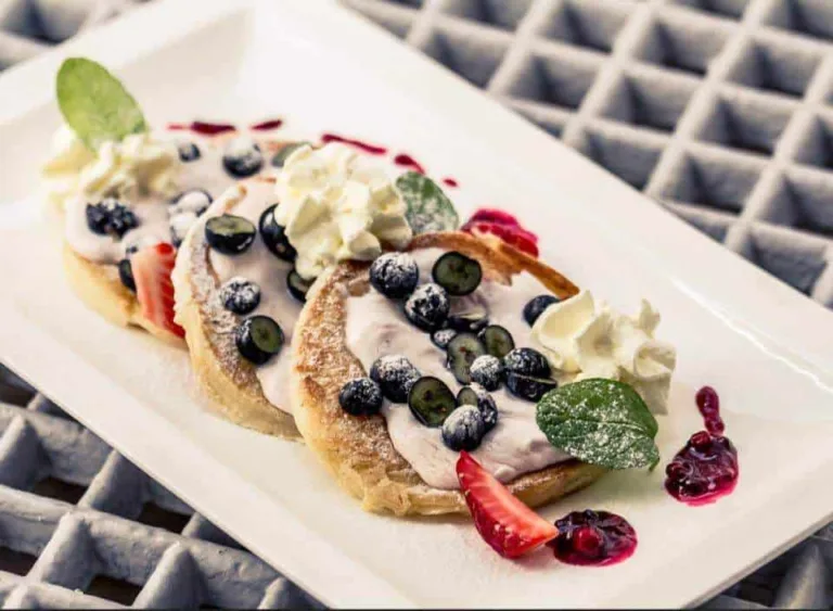 Where to Go for Breakfast and Brunch in Budapest | 7 Must Try Budapest Breakfast Spots!