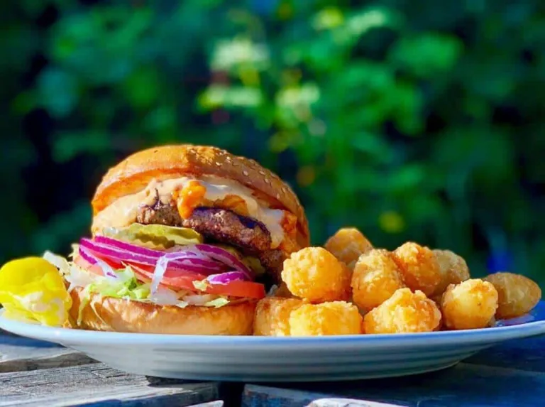 7 Must-Try Troutdale Restaurants | The Best Places to Eat in Troutdale, Oregon