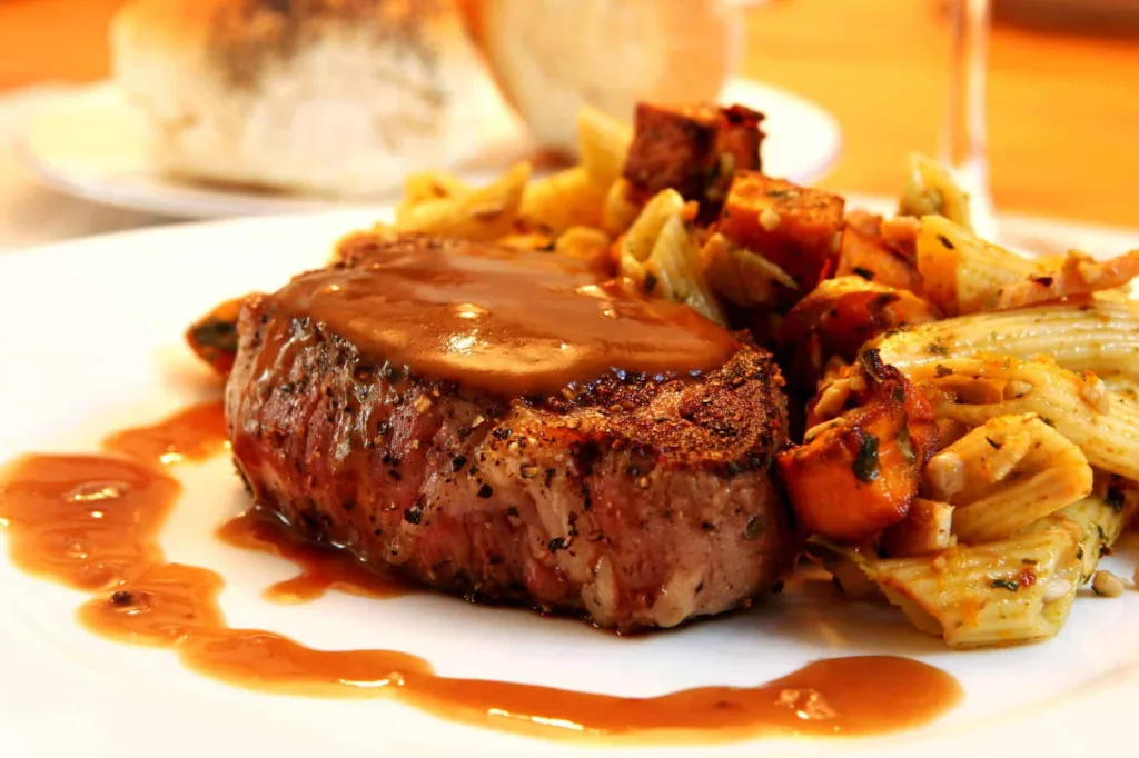13 Must-Try La Paz Restaurants: Filet Mignon