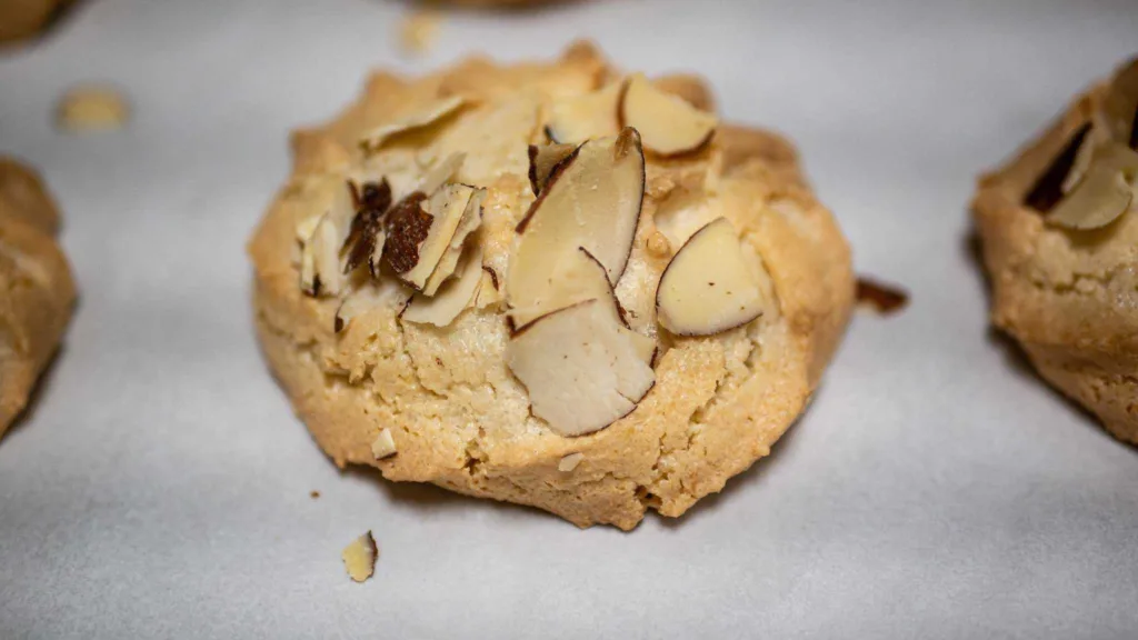 6 Must-Try Restaurants in Indian Rocks: Almond Paste Cookie
