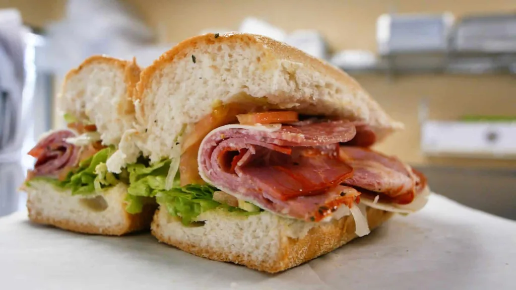 6 Must-Try Restaurants in Indian Rocks: Italian Sub
