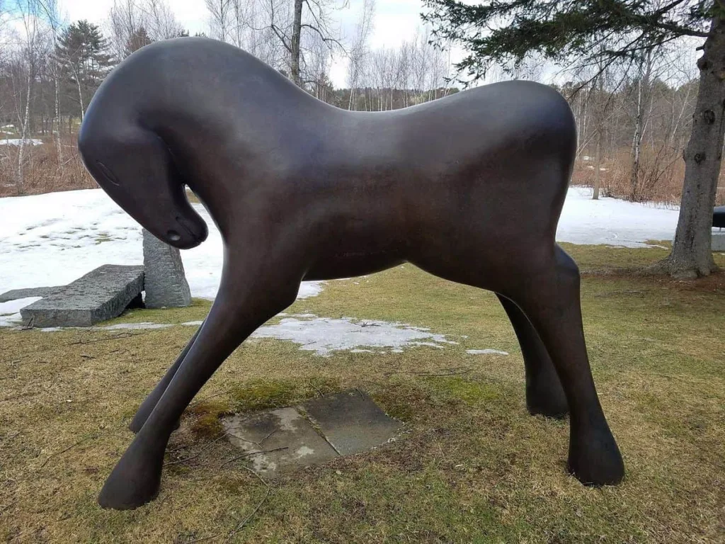 10 Best Things To Do In Stowe VT: Horse Sculpture, Stowe Vermont