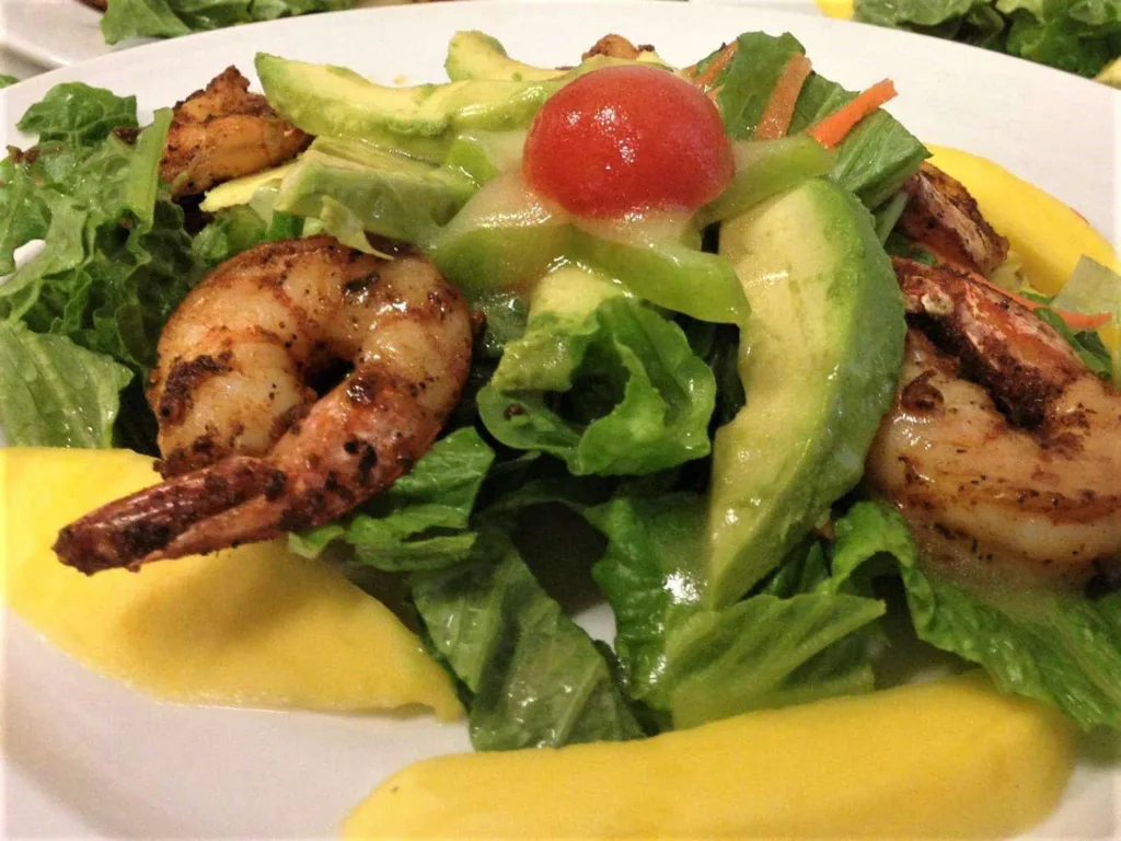 7 Best St. Thomas Restaurants: Mafolie Mango and Avocado Salad with Shrimp