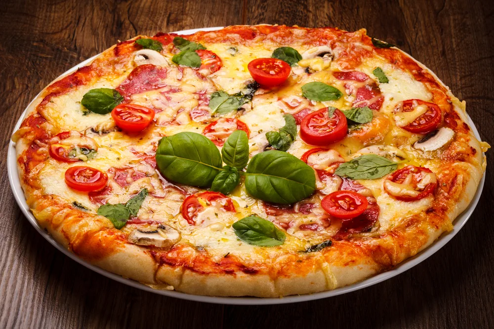 8 Best Things To Do In Florence Alabama: Pizza