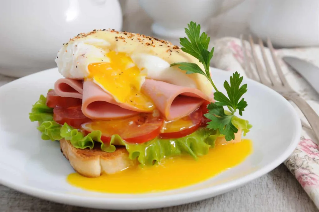 Reno Restaurants: Eggs Benedict