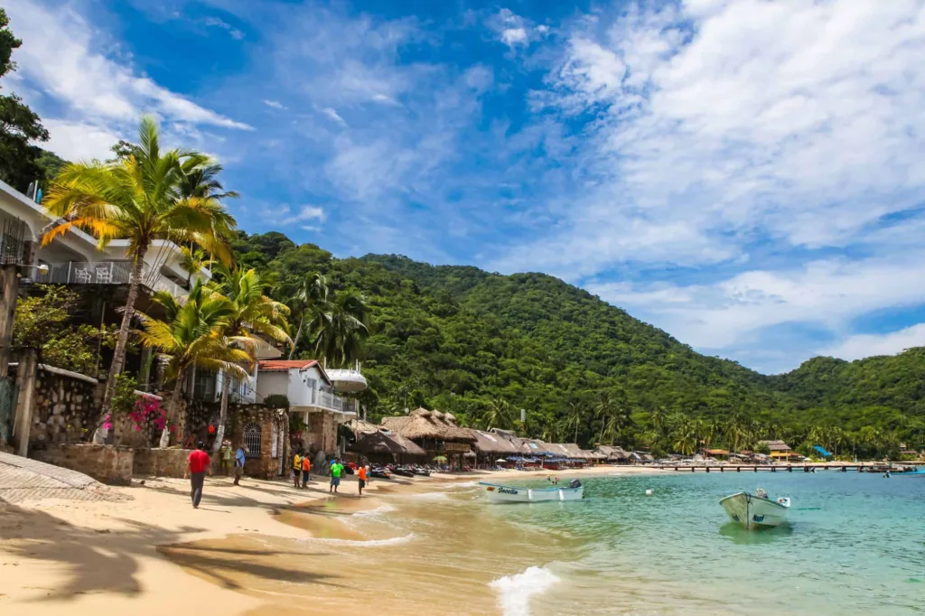 Yacht Rentals Puerto Vallarta: Las Animas Beach