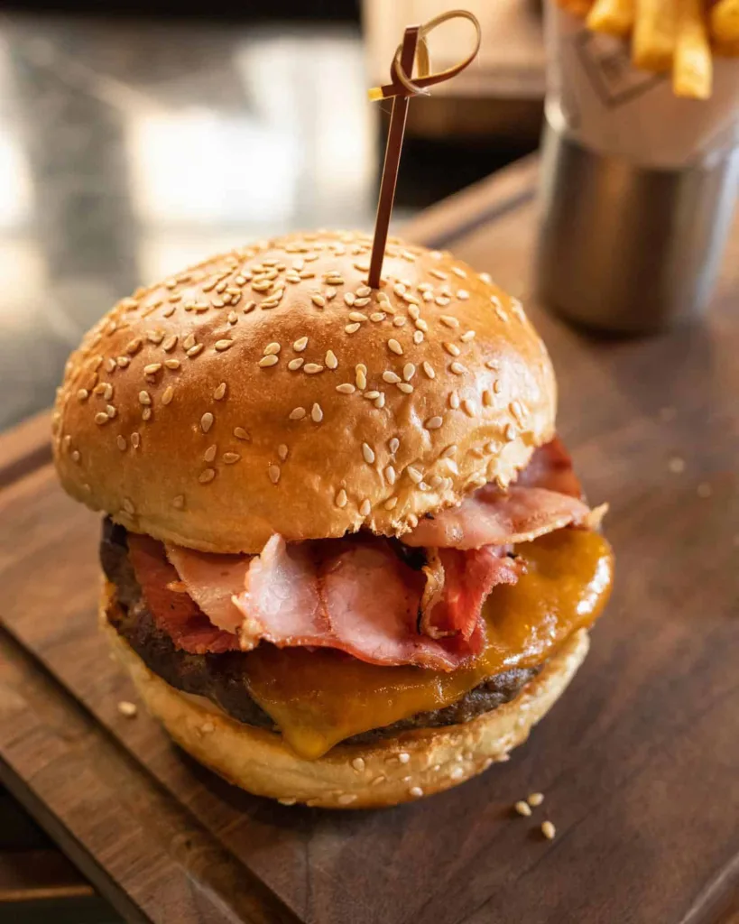 Restaurants In Downtown Santa Rosa: Burger