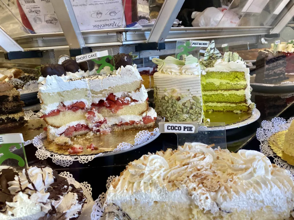 Things To Do In Palm Springs CA: Dessert Case