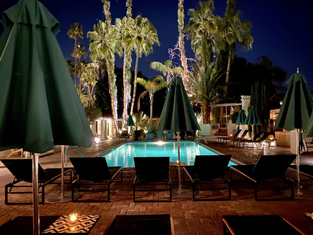 Things To Do In Palm Springs CA: Villa Royale Poll Area