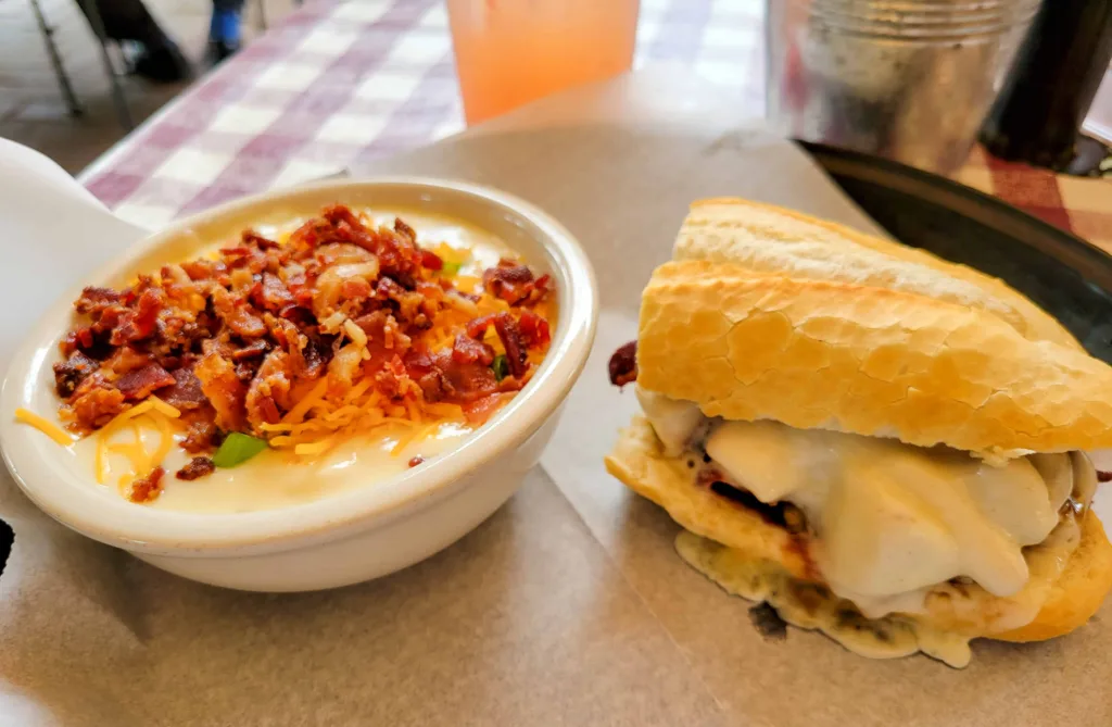 Best Restaurants In St Charles MO: Half & Half