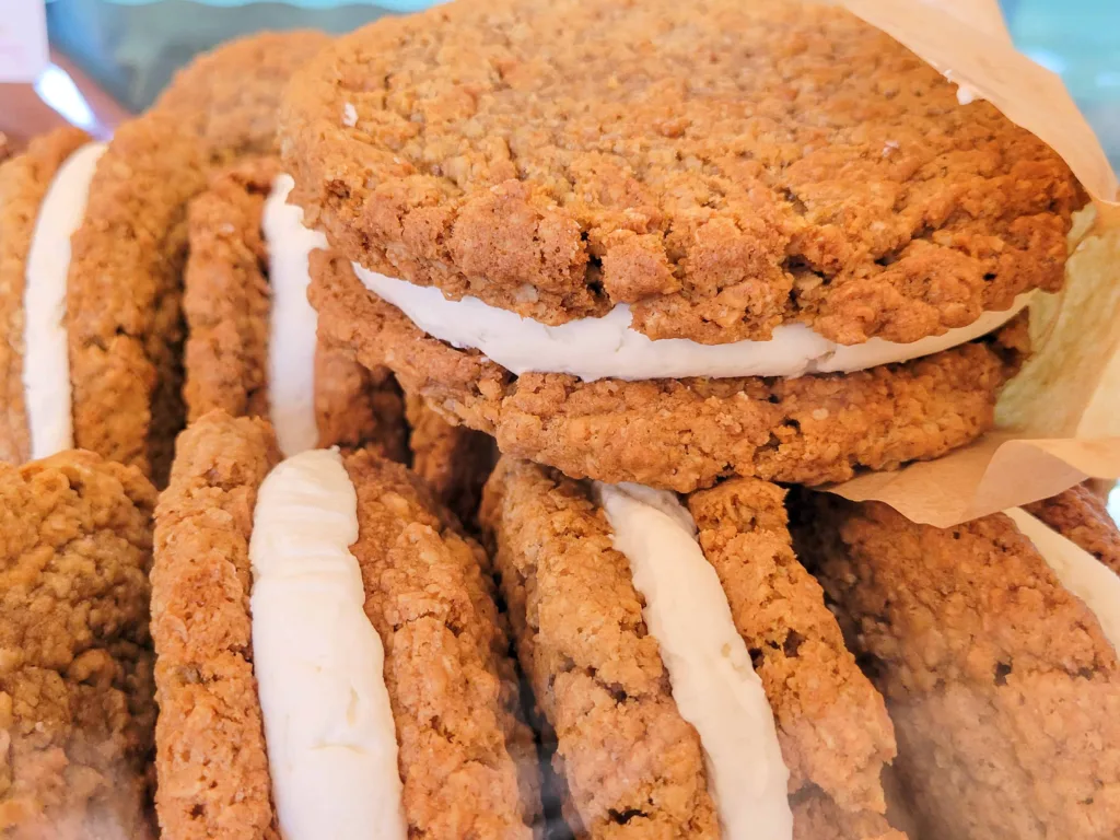 8 Best Restaurants In St Charles MO | Must-Try St Charles Restaurants