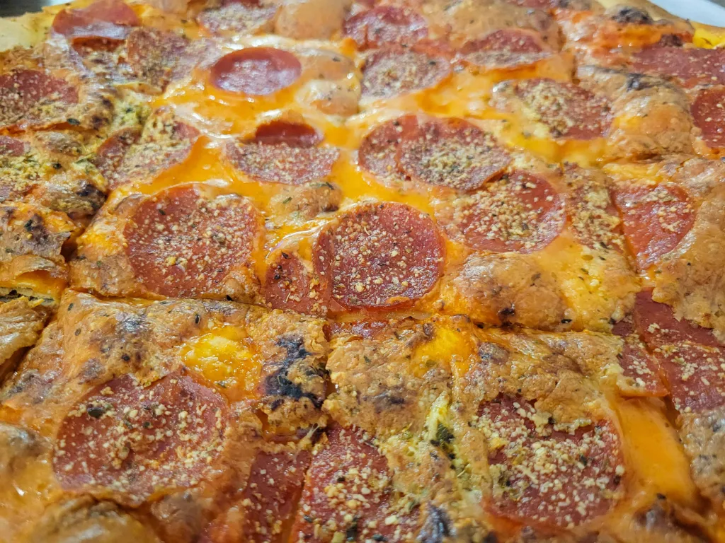 Best Restaurants In St Charles MO: Pepperoni Pizza