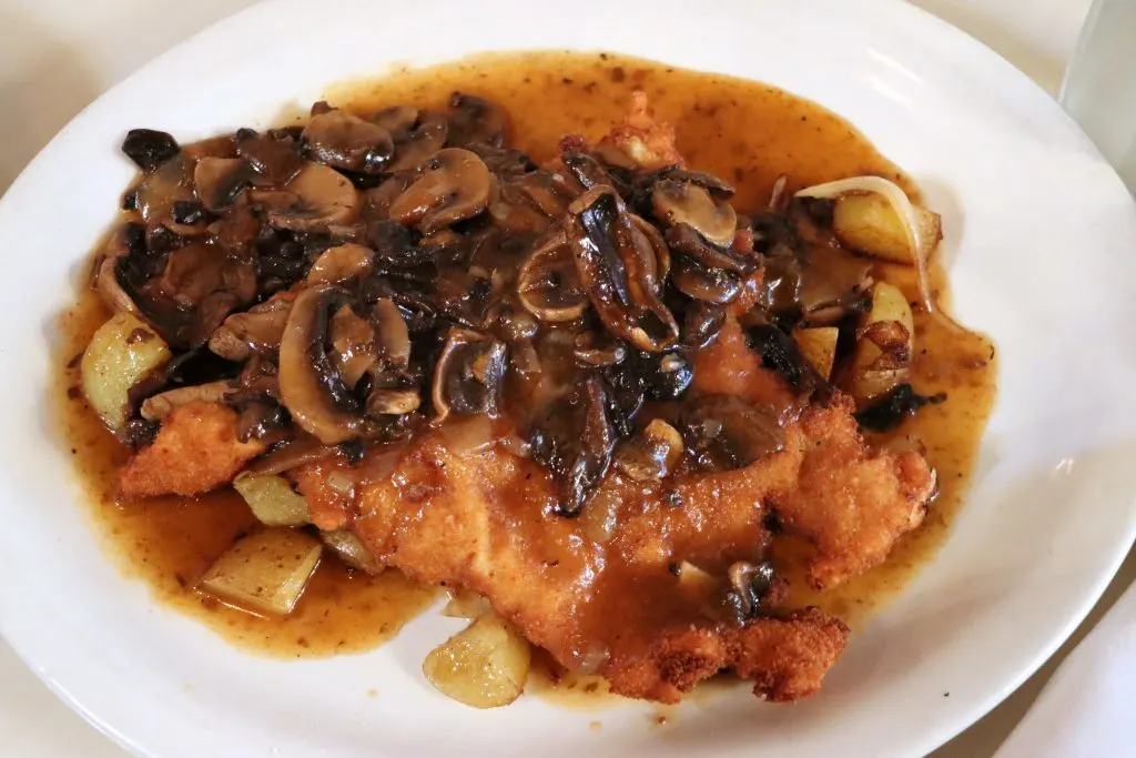 Saratoga Springs Restaurants: Jager Schnitzel