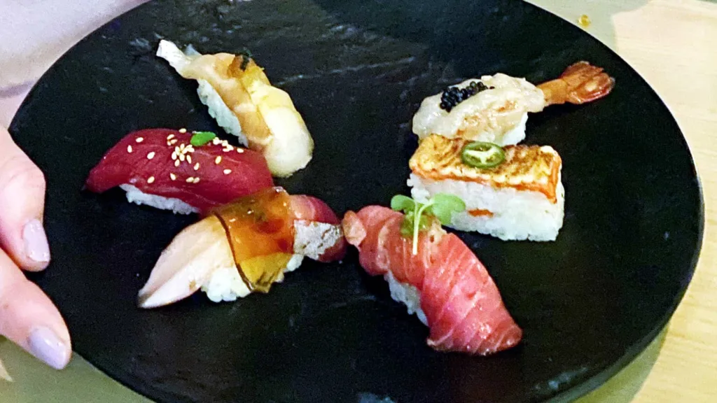 Miku Aburi Sushi