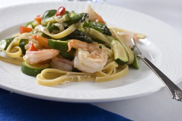Petra's Bistro & Wine Bar Shrimp Pasta Primavera
