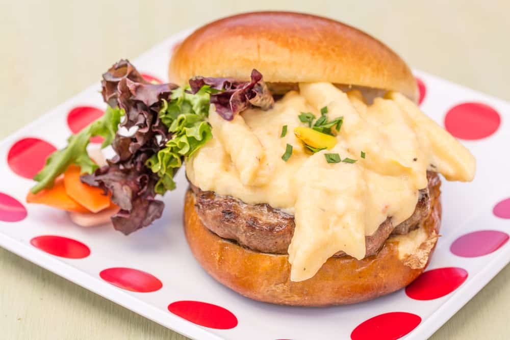 2 Doors Down Mac N Cheese Burger