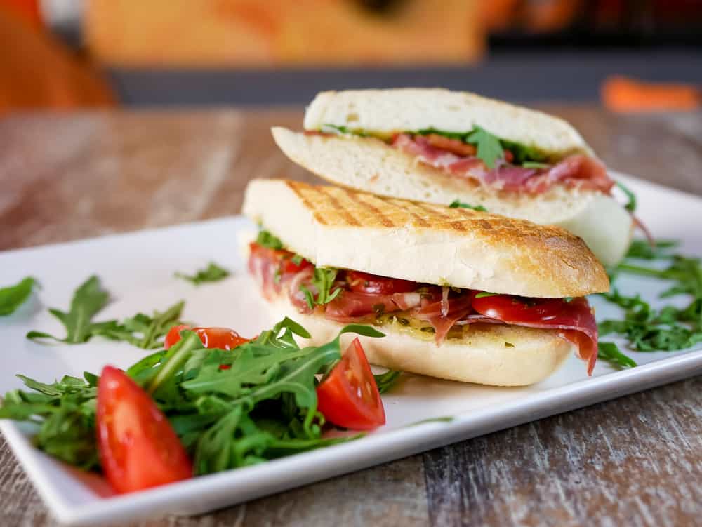 Tierra Garat Sandwich