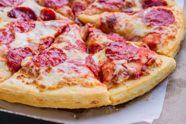 Shogunz Pizzeria & Bar Pepperoni Pizza
