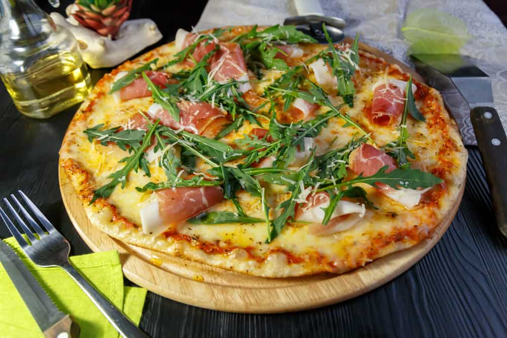 pizza with prosciutto