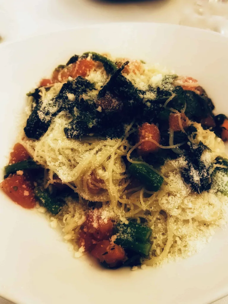 Capellini al Filetto di Pomodoro e Basilico