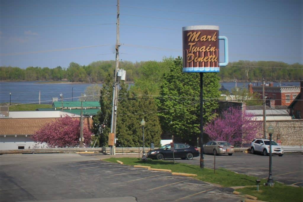 Mark Twain Dinette sign