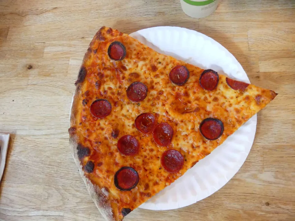 Pizza slice