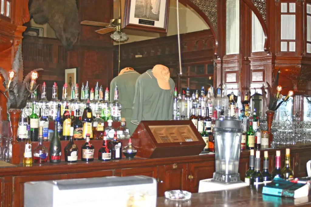 Menger Hotel Bar