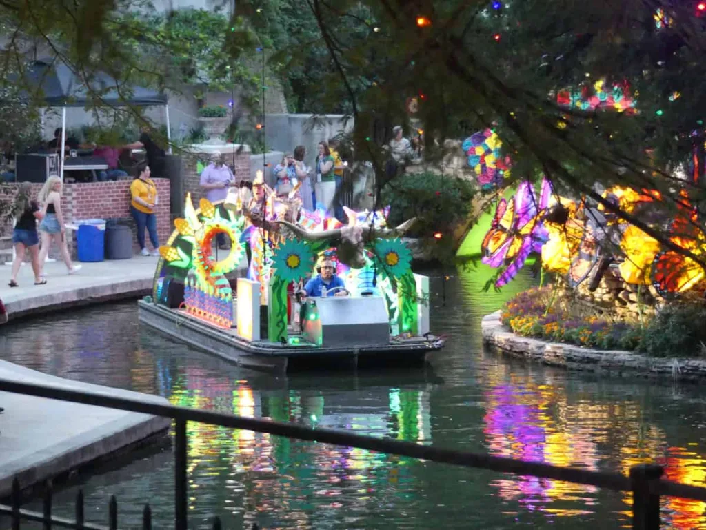 River parade at Little Rhein Prost Haus
