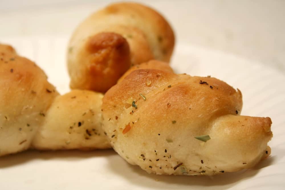 Garlic knots