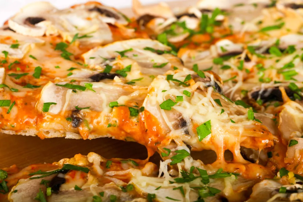 Mushroom Pizza at Allmine