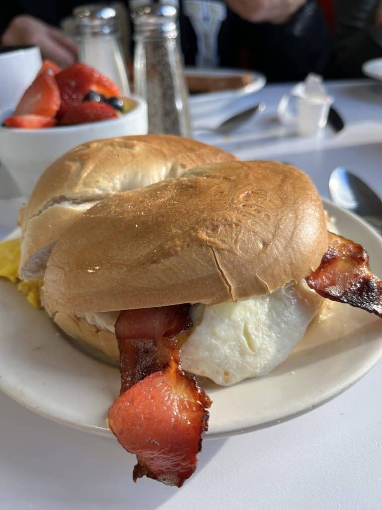 BREAKFAST SANDWICH