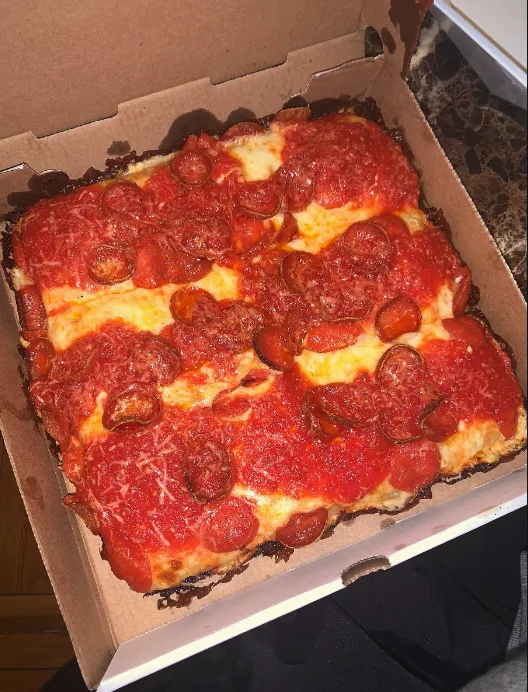 Pizza at Circles and Squares