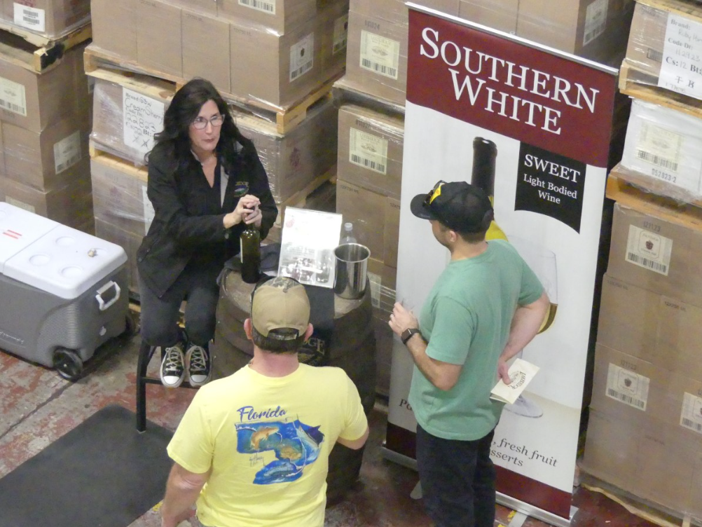 Wine tour and wine tasting at Lakeridge Winery