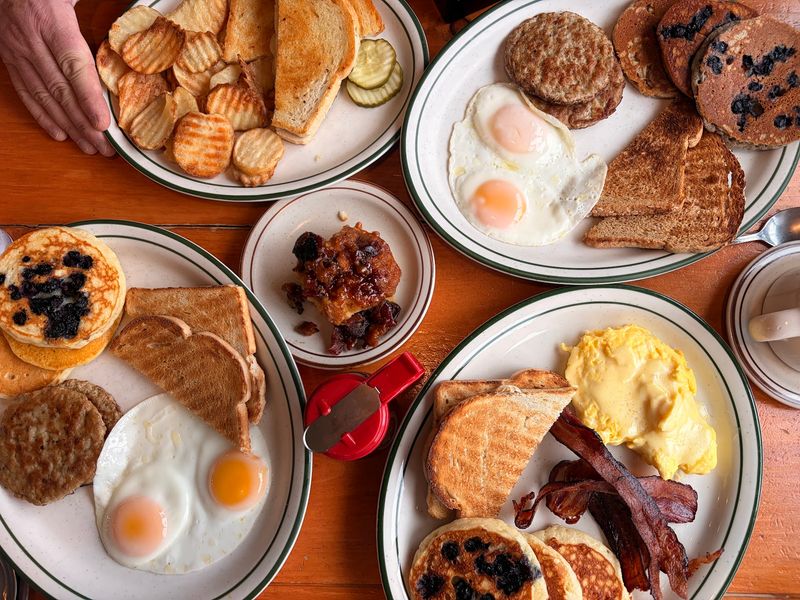 Polly's Pancake Parlor, NH