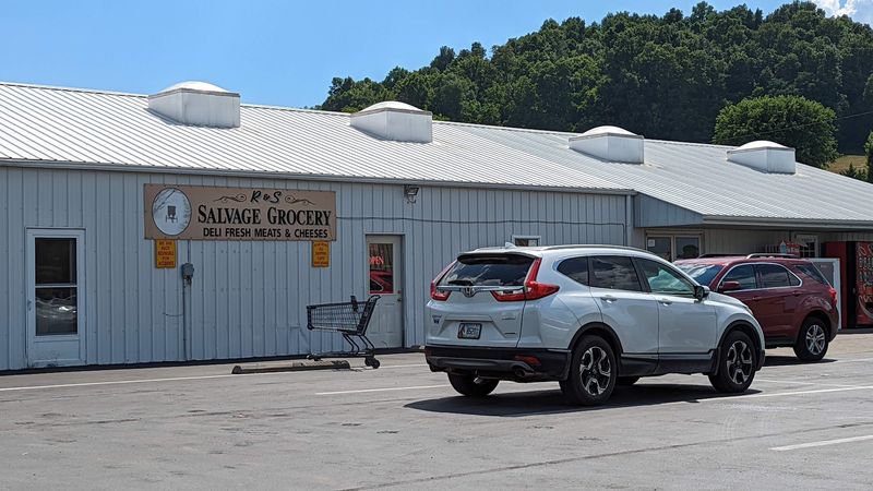 R & S Salvage Groceries