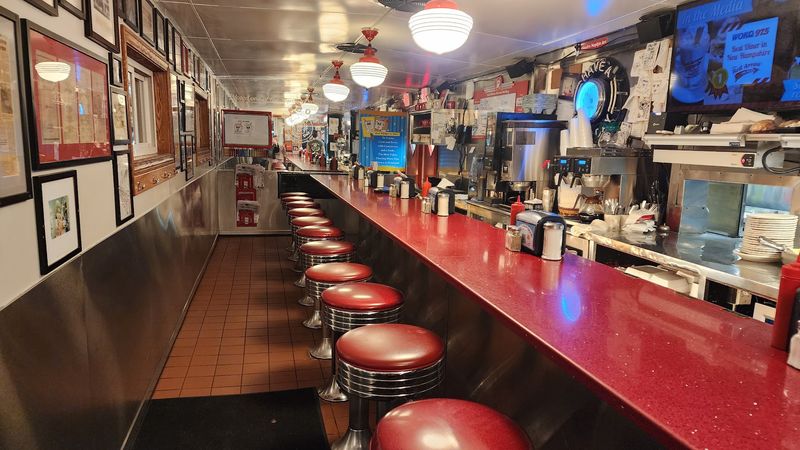 Red Arrow Diner