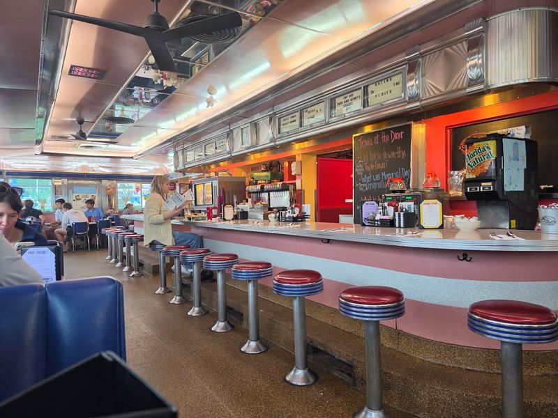 Tilt'n Diner
