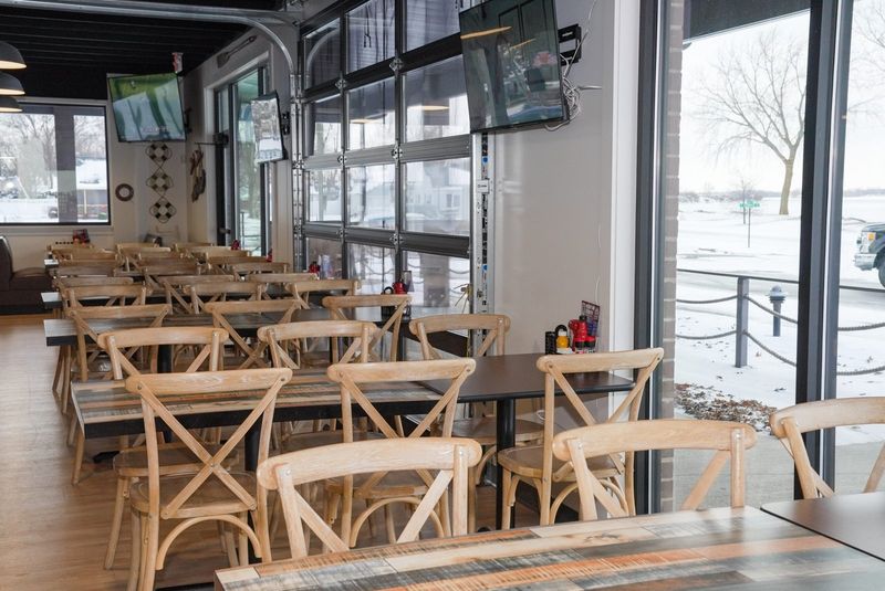 The Bay Bell Restaurant: A Comfortable Seat on Sandusky Bay